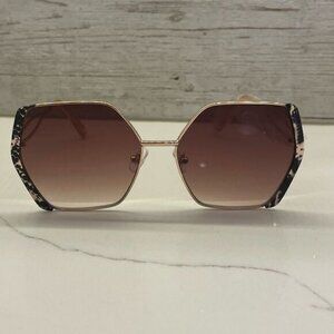 Summer  Rose Sunglasses Never Worn